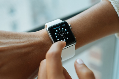 Apple Watch vs. Fitbit: Ktoré inteligentné hodinky sú pre vás lepšie?