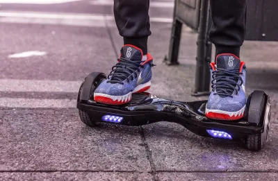 Hogyan tesztelhető, hogy a hoverboard töltője elromlott-e