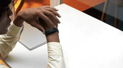 Hogyan kezelhetjük a telefonhívásokat a Xiaomi Mi Band 4 okoskarkötő segítségével?