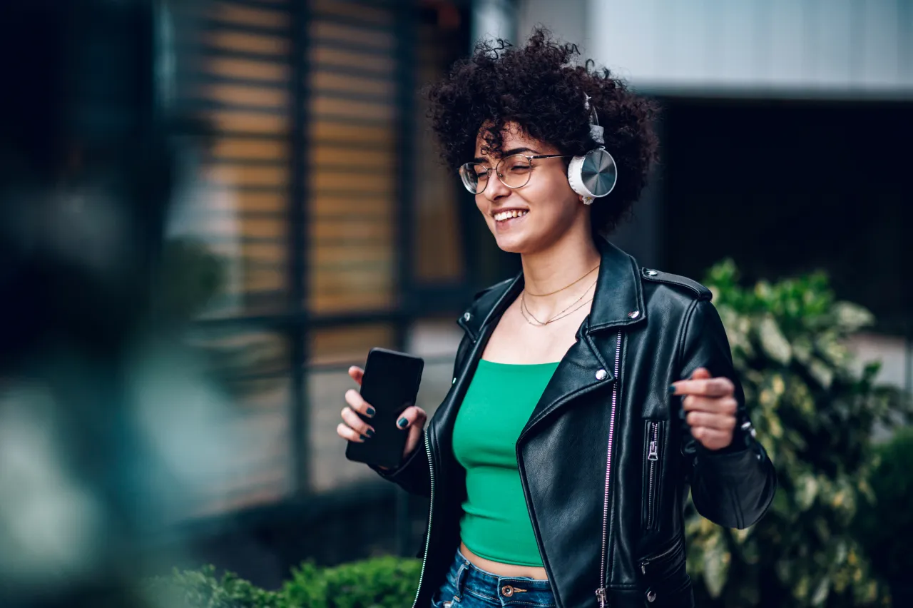 Spotify ponúka viac ako 100 miliónov skladieb